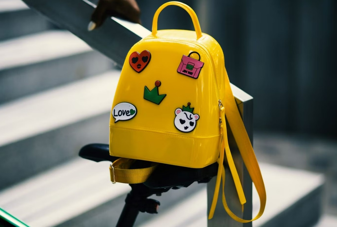 chuyen du lich he anh 6