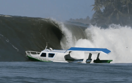 Nhung khoanh khac kinh ngac tren bien duoc may quay ghi lai hinh anh