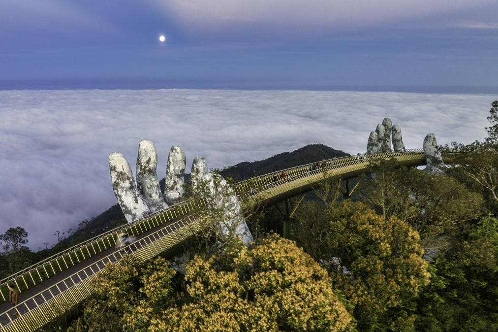 Da Nang lot top khung canh nui non dep nhat chau A hinh anh