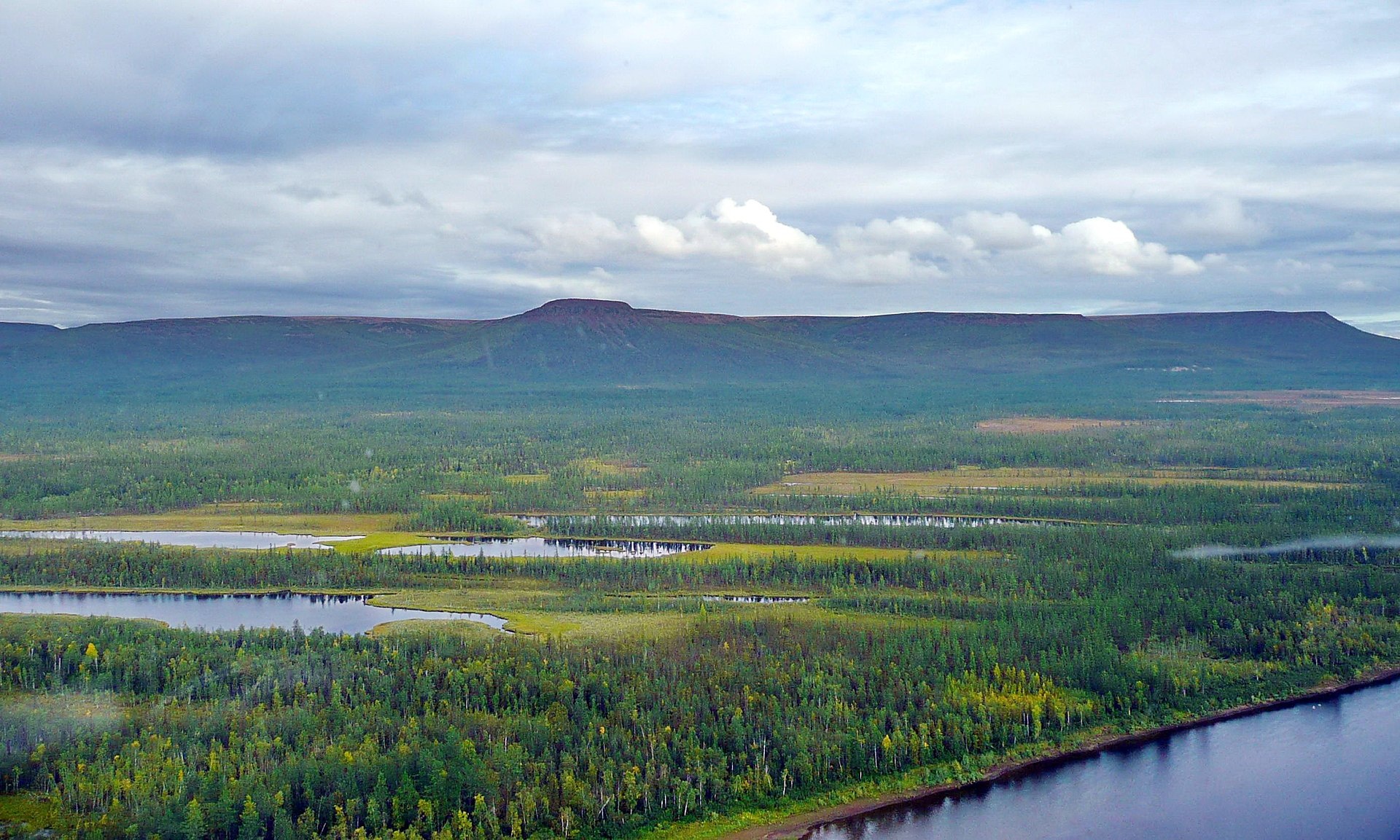song dai nhat chau A anh 10