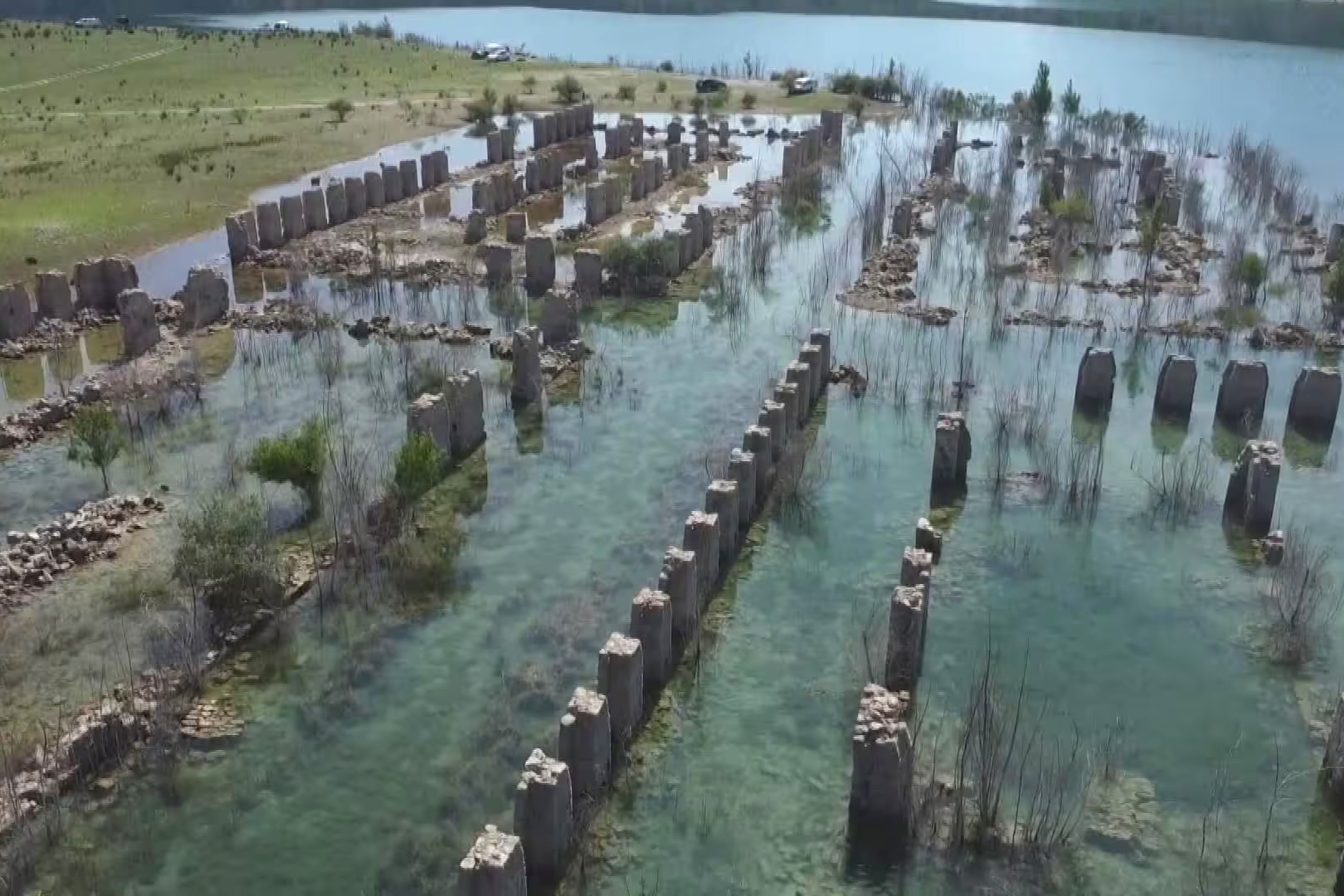 Nha tam co phat lo do han han o Tay Ban Nha hinh anh