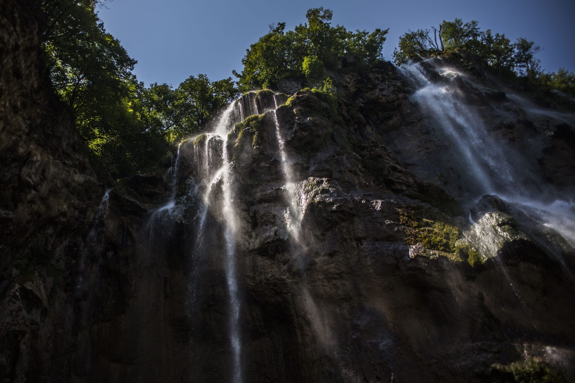 thác nước ấn tượng ảnh 8 thac nuoc an tuong anh 8