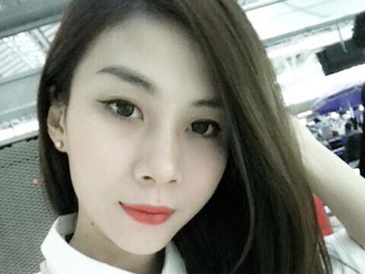 Tinh lan dan cua co gai chuyen gioi Next Top giong Thuy Tien hinh anh