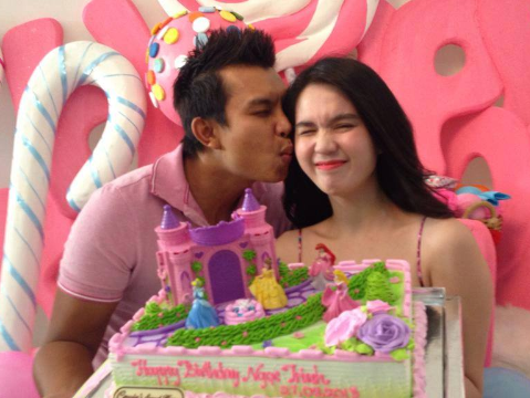 Ngoc Trinh lam tiec sinh nhat tuoi 24 hoanh trang hinh anh