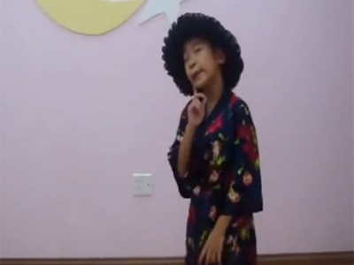 Ngoc Duy lam fan chet cuoi khi nhai 'Vong co teen' hinh anh