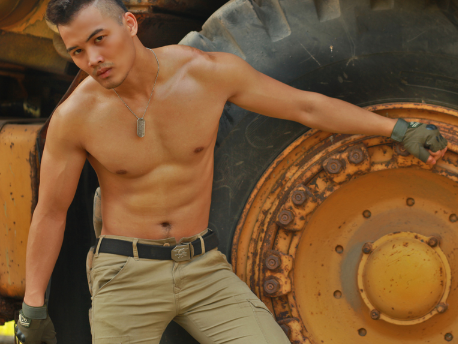 'Ban sao Tran Lap' co bap vam vo sau khi bi loai o Next Top hinh anh