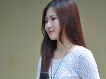 Huong Tram xuat hien pho phac sau on ao voi Thu Minh hinh anh