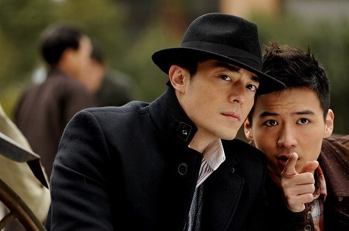 Ve lanh lung cua trai dep Hoac Kien Hoa trong vai tham tu hinh anh