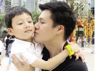 Quang Dung: 'Khong can thiep quyen nuoi con cua vo cu' hinh anh