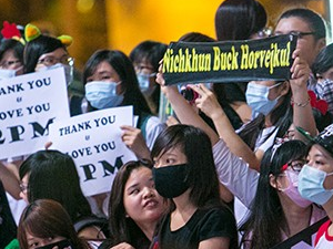 Fan Viet che mat vi so bi goi la thanh cuong Kpop hinh anh