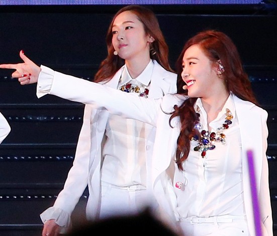 SNSD the hien Genie hinh anh