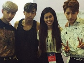 Em chong Ha Tang chup anh voi 2PM, Sistar sau canh ga hinh anh