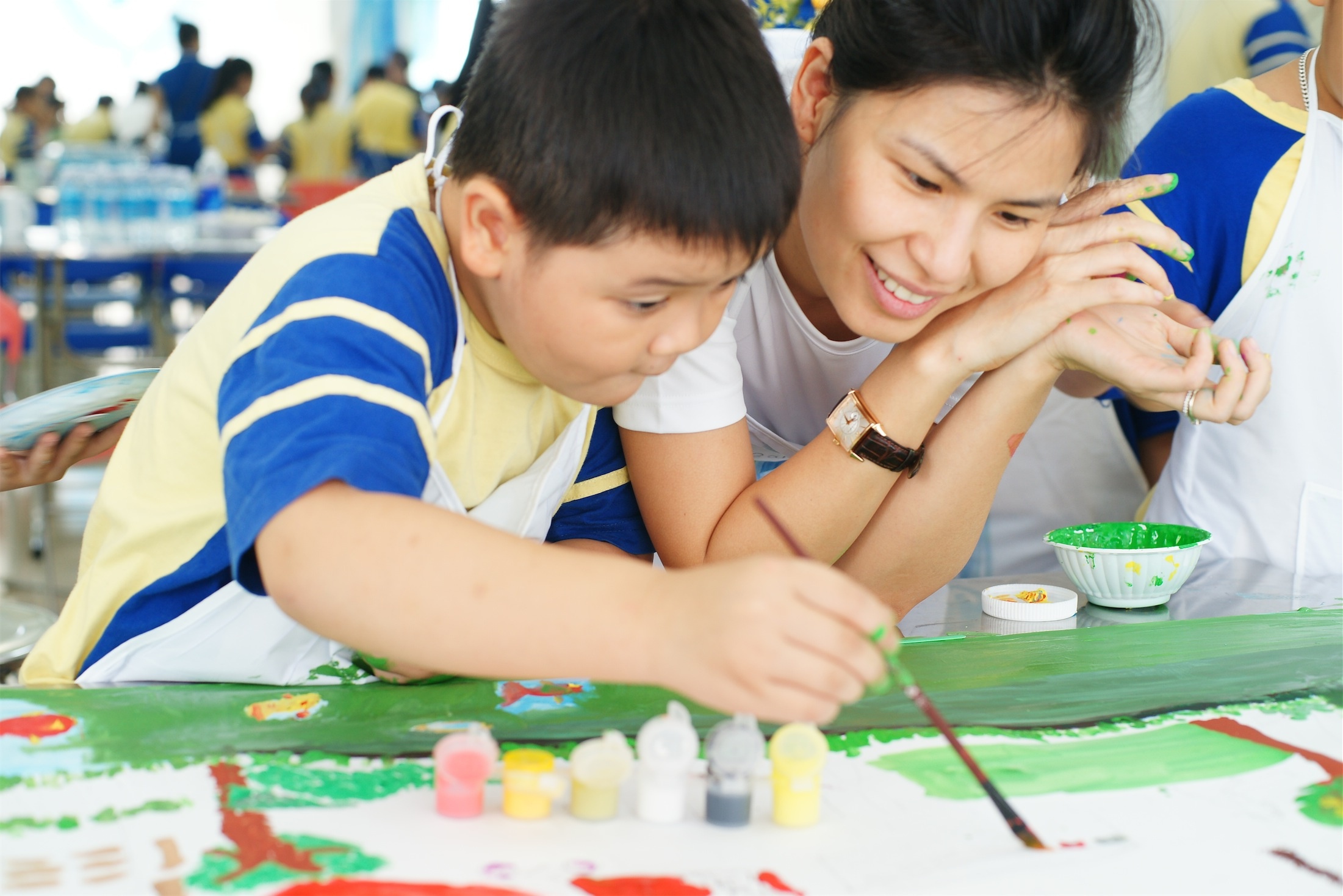 NTK Thuy Nguyen tham gia chien dich bao ve cac dong song hinh anh