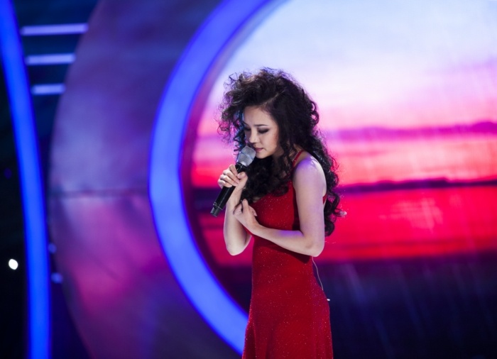 Vy Oanh gia Ngoc Lan hat 'Mua tren bien vang' hinh anh