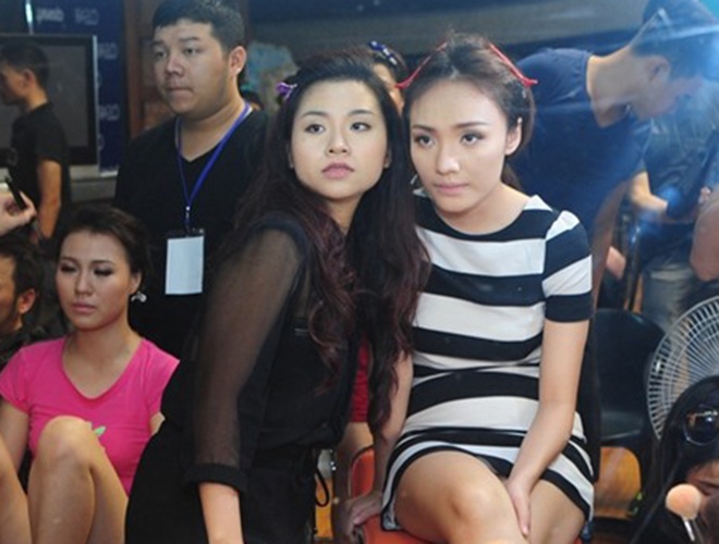 Nhat Thuy chia se cam xuc truoc khi buoc vao dem trao giai hinh anh