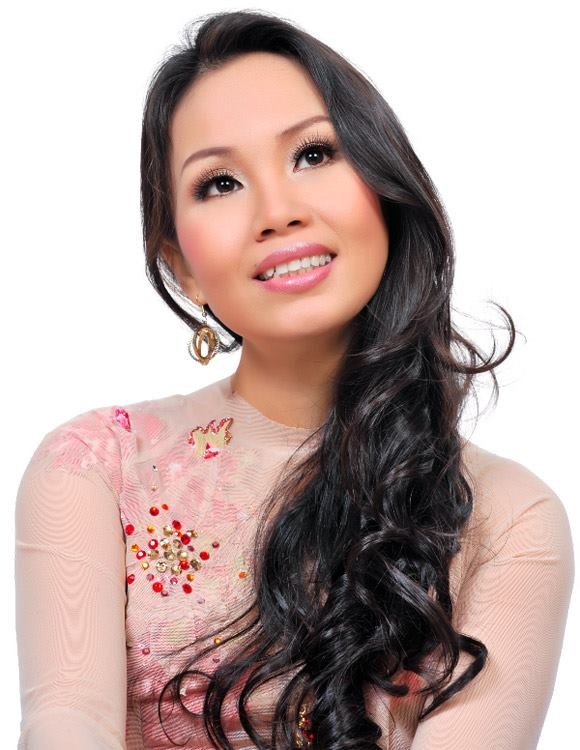 Cẩm Ly.