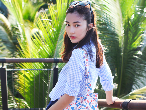 Mac do di du lich dep nhu hot girl Helly Tong hinh anh