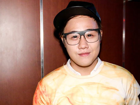 Trung Quan Idol tu may do de tranh hang nhai hinh anh