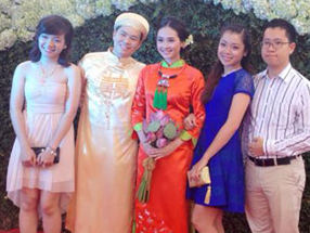 Ton Nu Na Uy dep gian di trong le cuoi hinh anh