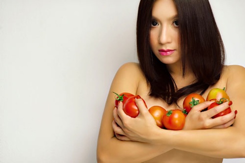  Y Phụng vẫn sexy như ngày nào.