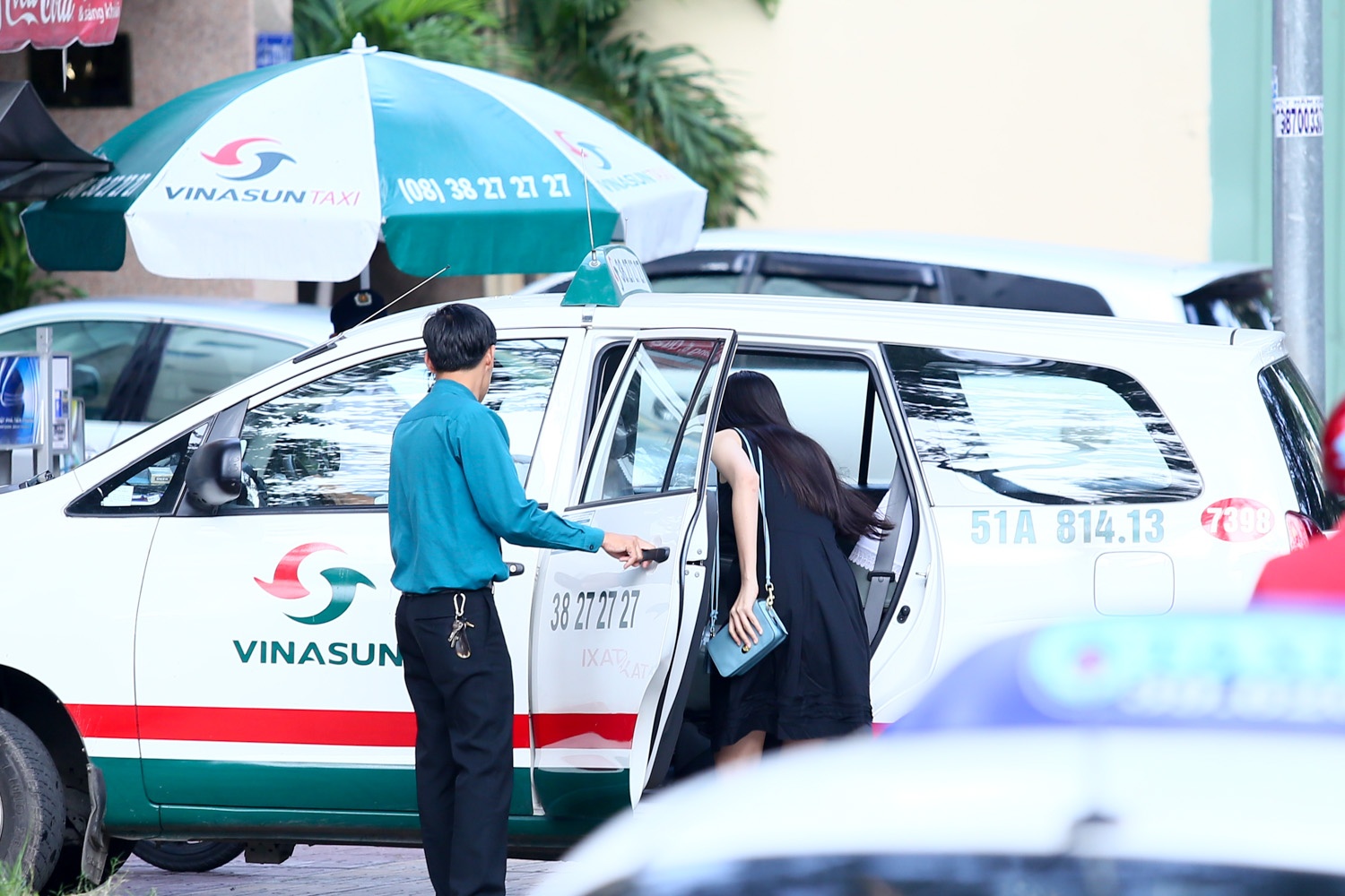 Diễm Hương mang bầu