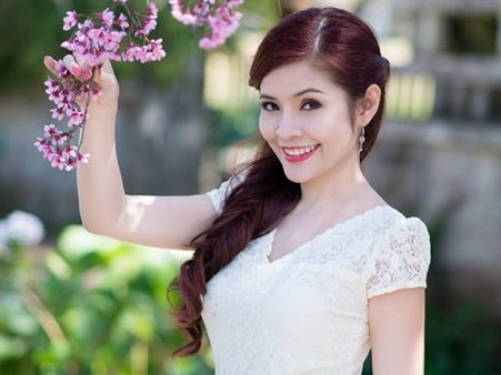 Ca si To Nhu qua doi vi ung thu mau o tuoi 38 hinh anh