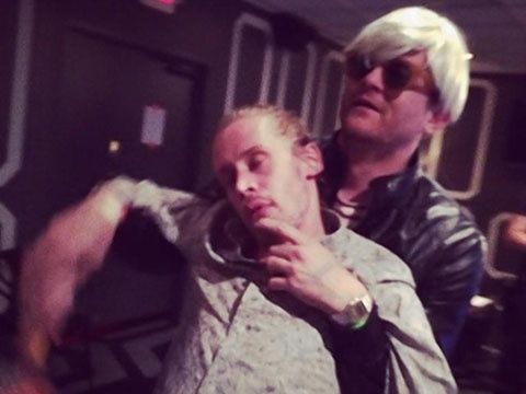 Sao phim 'O nha mot minh' dap tra tin don da chet hinh anh