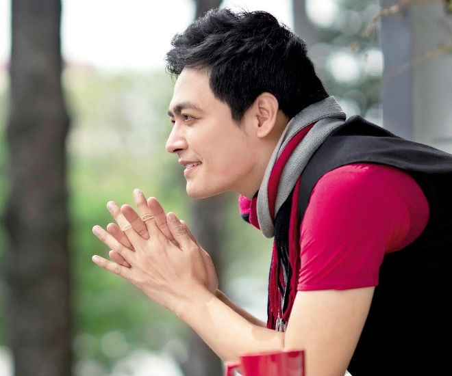 Vi sao MC Phan Anh khong thoai mai khoe vo? hinh anh