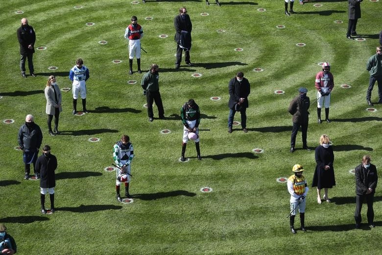 Hoang than Philip qua doi anh 7