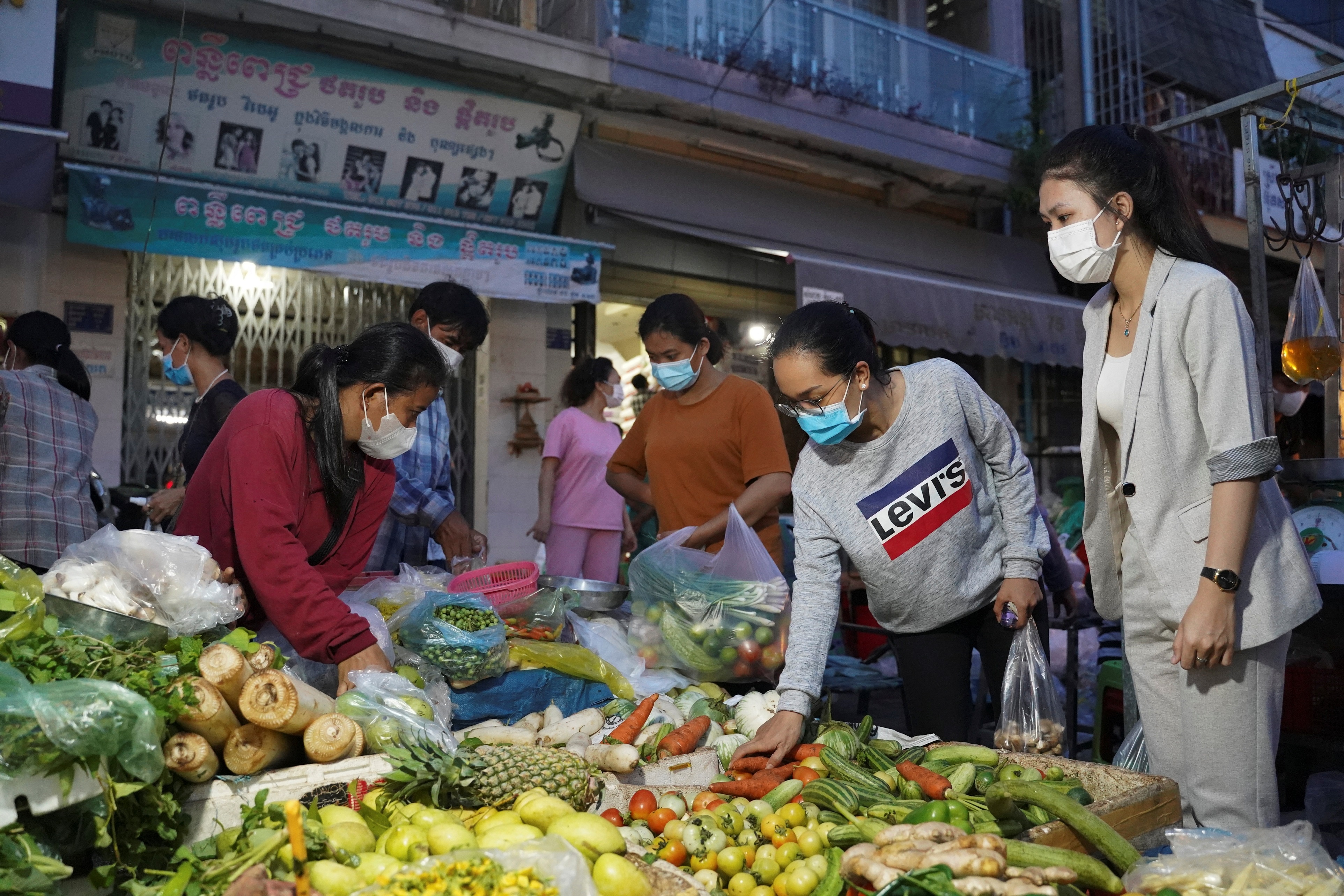 Campuchia phong toa thu do anh 1