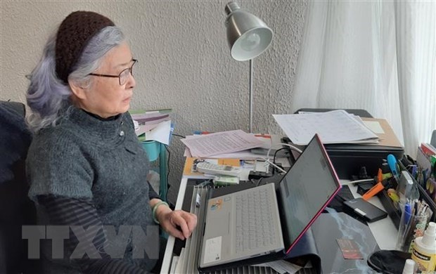 vu kien chat doc da cam anh 2