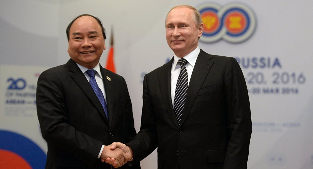 Chu tich nuoc Nguyen Xuan Phuc gui thu den Tong thong Putin hinh anh