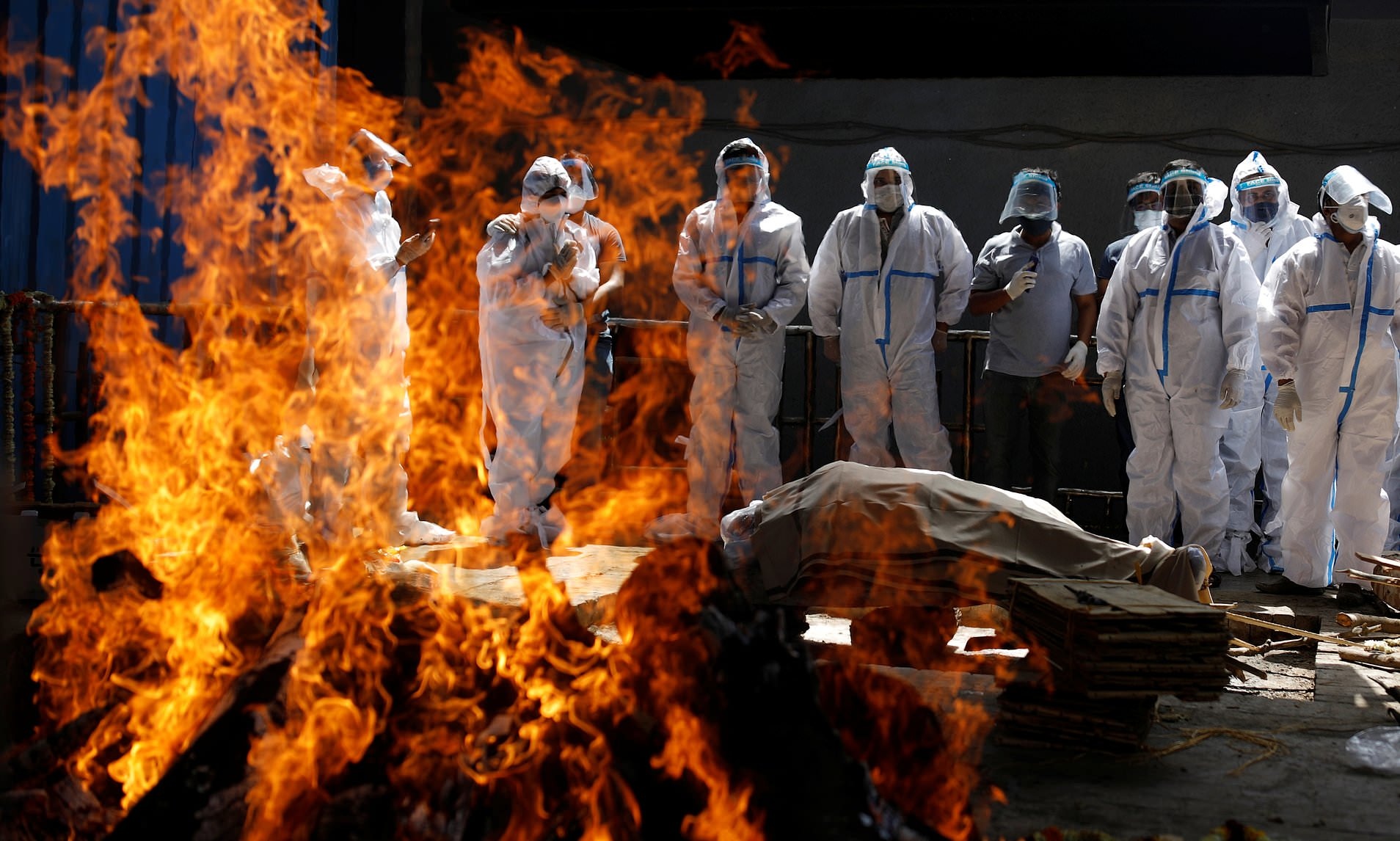 Hon 4 trieu nguoi da chet vi Covid-19 hinh anh