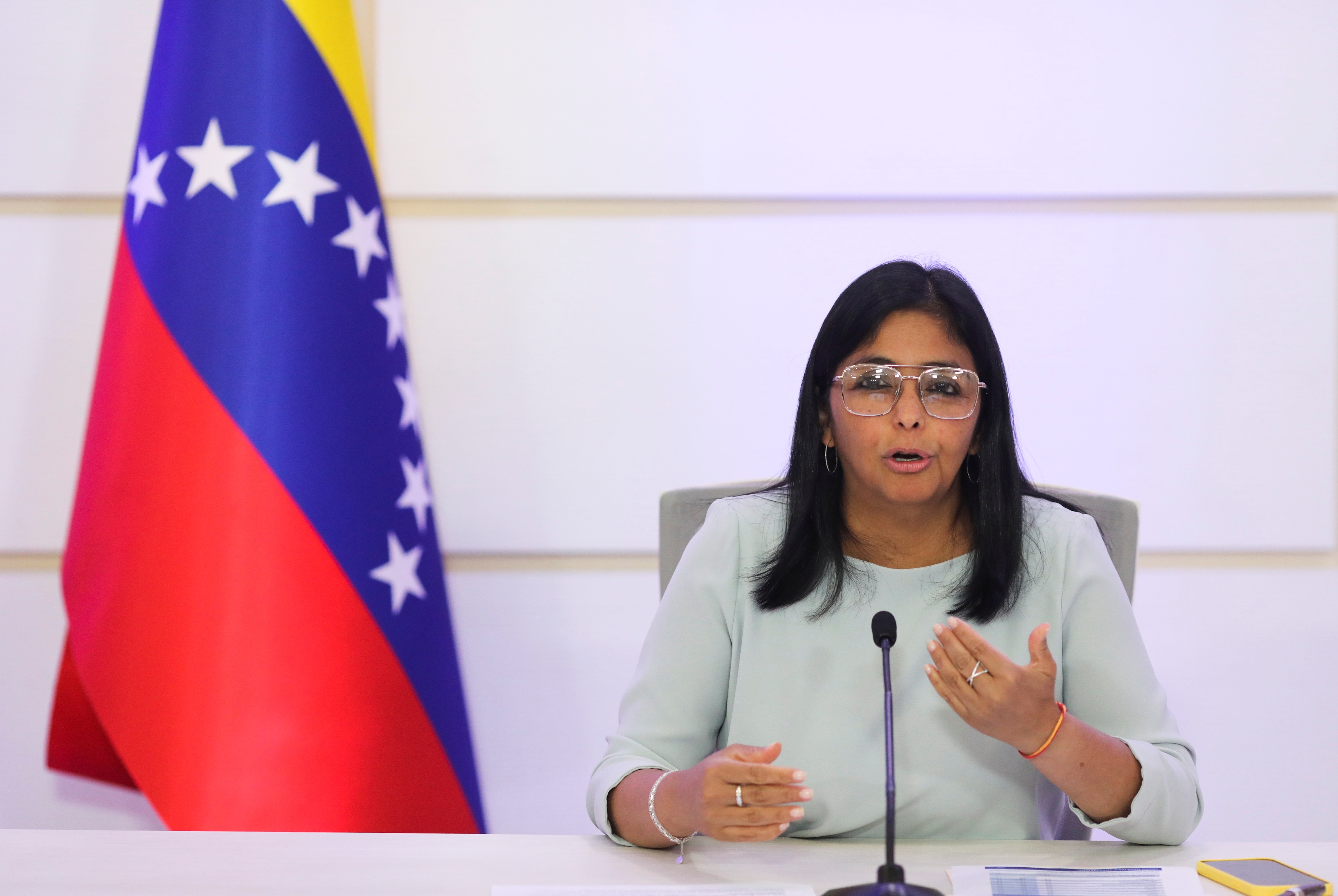 Venezuela bi chan thanh toan cho COVAX hinh anh