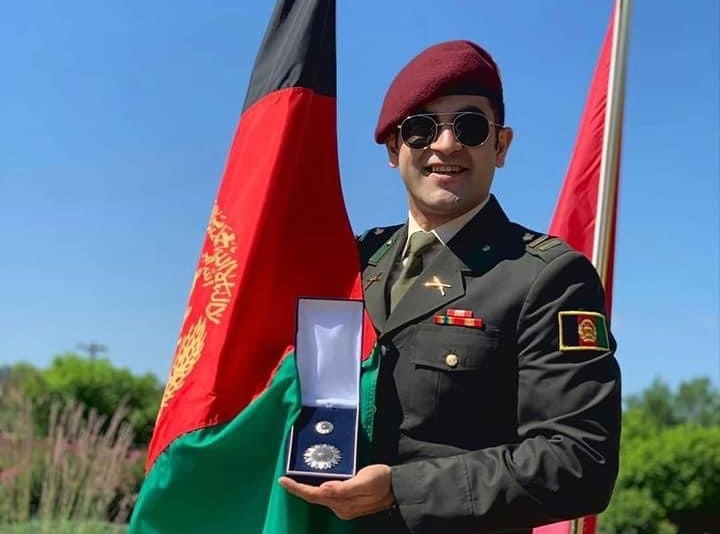 Dang sau cai chet cua chi huy biet kich Afghanistan hinh anh