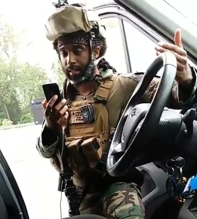 nhom vu trang khong theo luat My anh 3