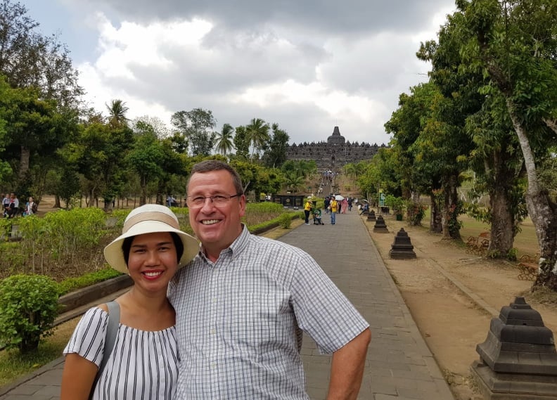 Cuoc chien voi Covid-19 cua nguoi phu nu Viet tai tam dich Indonesia hinh anh