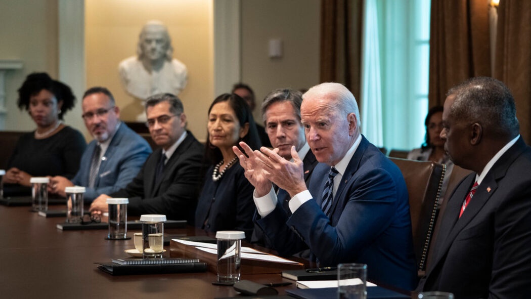 Hinh anh khac biet trong cuoc hop cot moc 6 thang cua ong Biden hinh anh