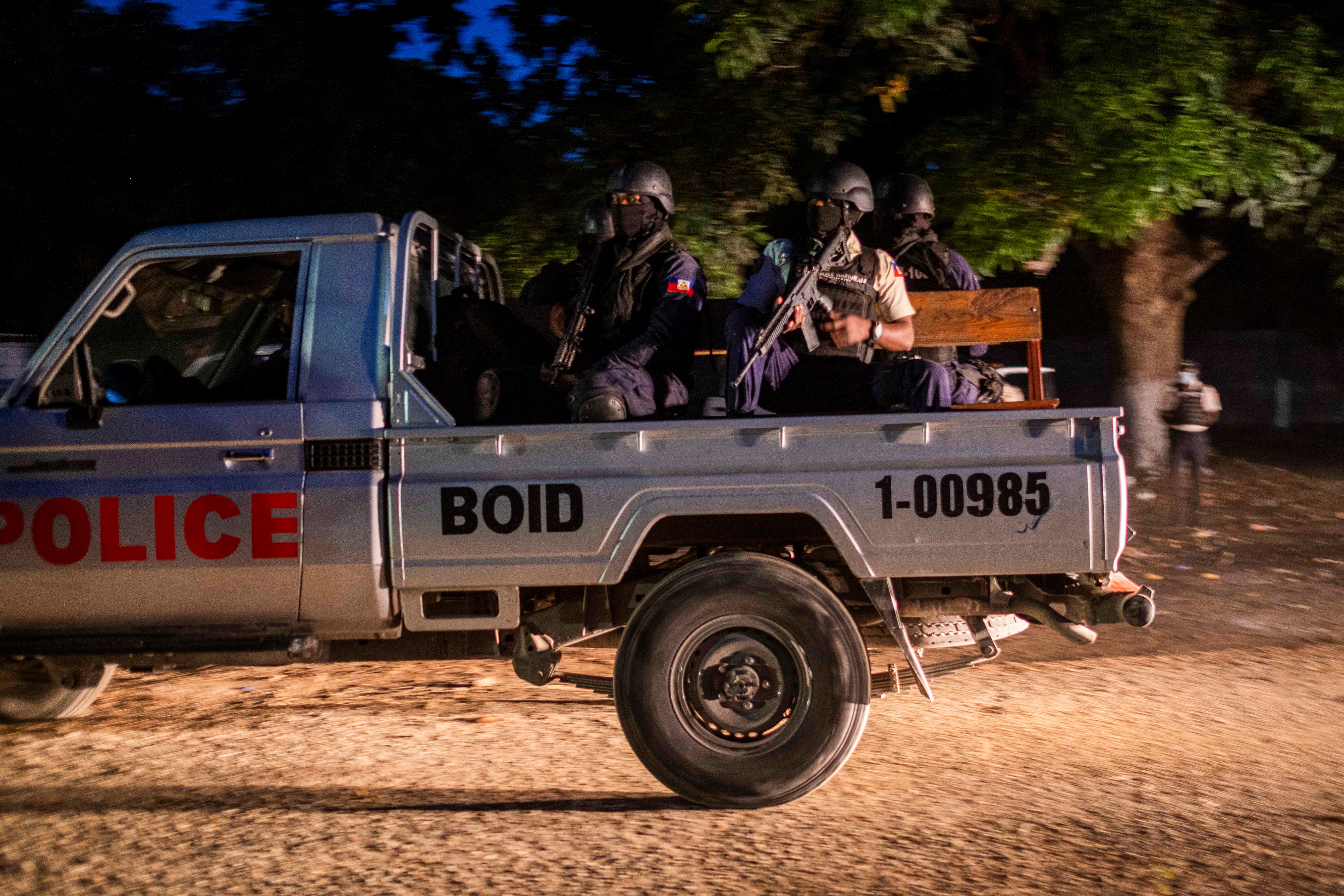 anh dam tang tong thong Haiti anh 14