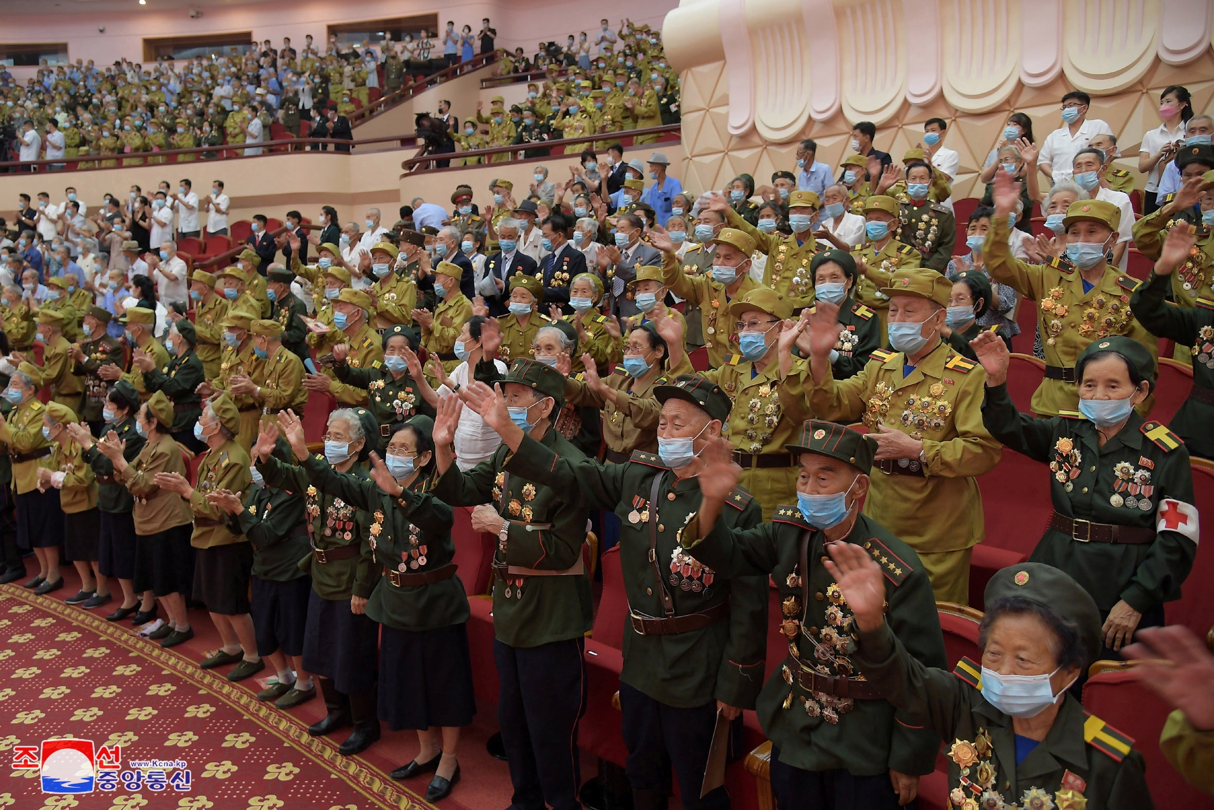 Trieu Tien ky niem 68 nam dinh chien anh 11