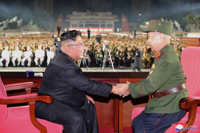 Trieu Tien ky niem 68 nam dinh chien anh 5