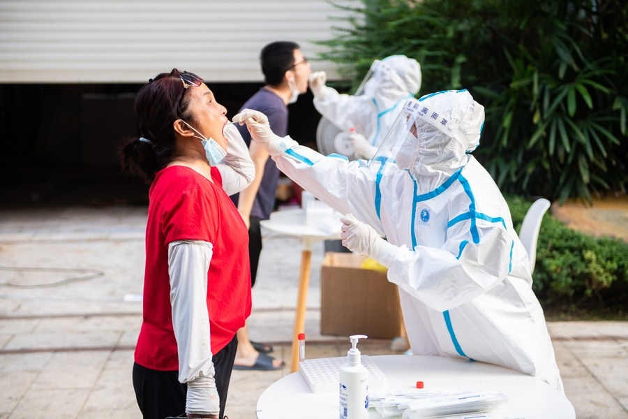 Trung Quoc ghi nhan ky luc so ca mac Covid-19 ke tu thang mot hinh anh