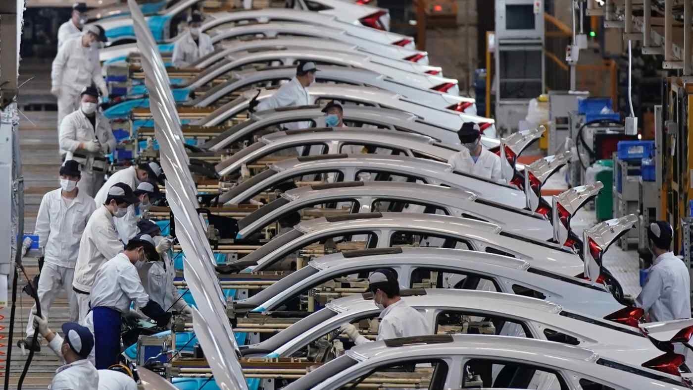 Honda dong cua toan bo nha may o Vu Han hinh anh