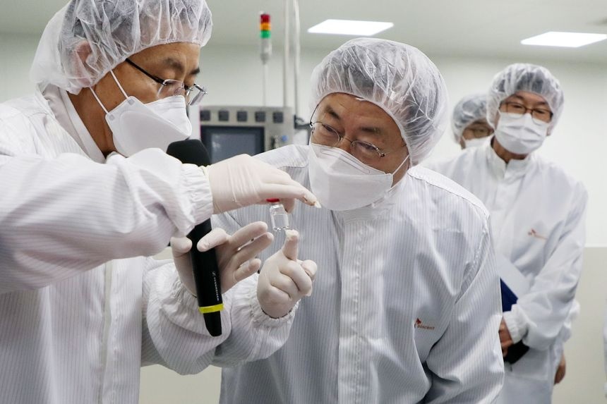 Han Quoc muon thanh trung tam vaccine anh 2