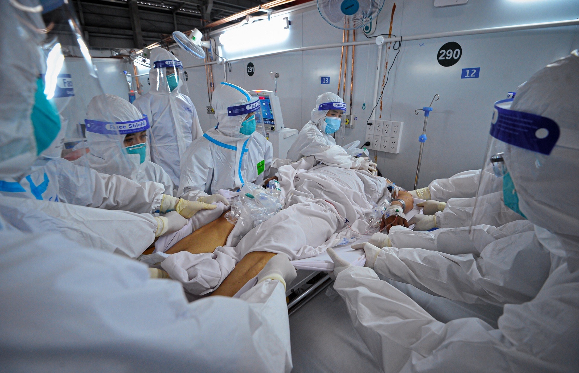 TS Viet kieu Phap: TP.HCM nen thanh lap trung tam dieu phoi benh nhan hinh anh