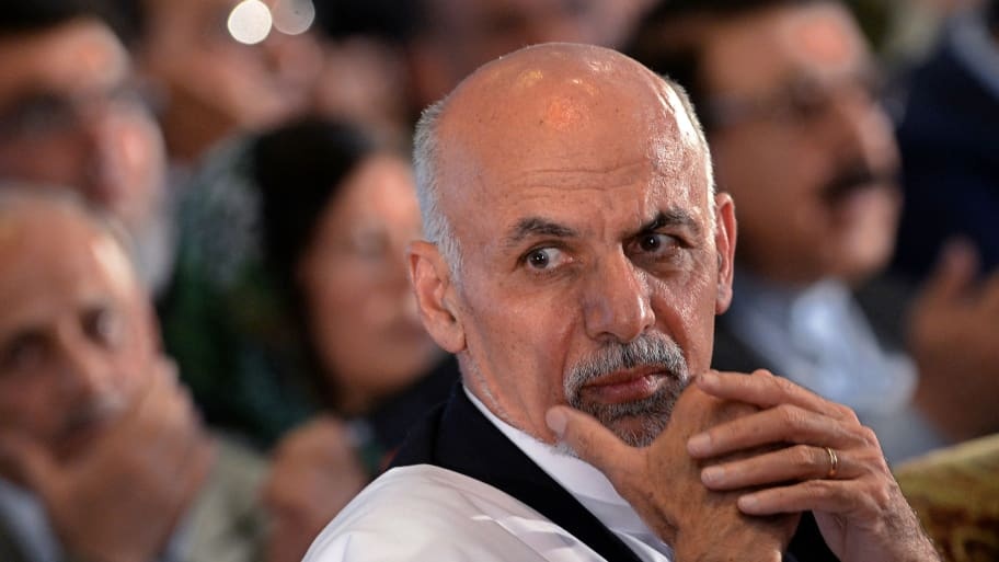 Tong thong Afghanistan toi Uzbekistan hinh anh