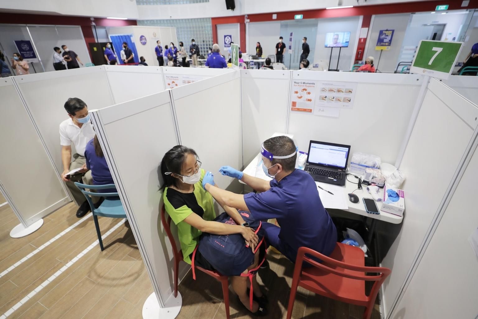 nguoi Viet o Singapore song chung voi Covid anh 3