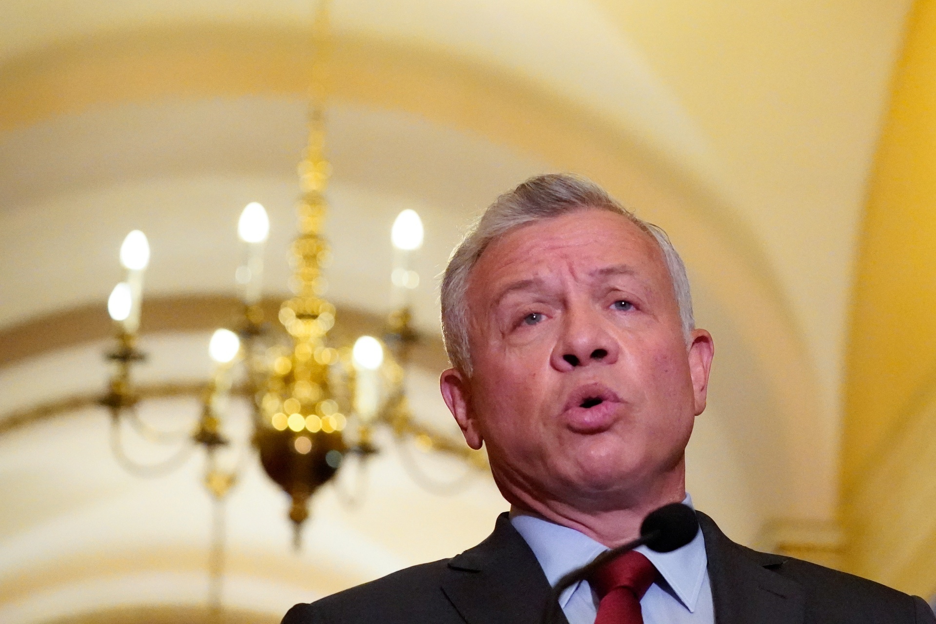 The gioi phan ung ve Ho so Pandora anh 1