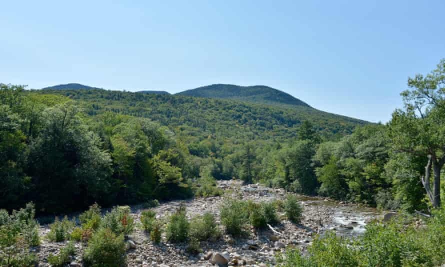 Tieng no bi an gay rung chuyen khu vuc phia dong bac My hinh anh