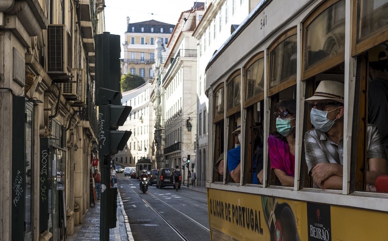 Dat nuoc co ty le tiem chung cao nhat chau Au hinh anh
